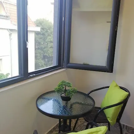 Sea Garden Flat * Top Center Appartamento