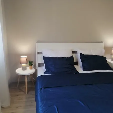Sea Garden Flat * Top Center Varna